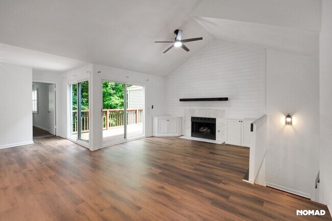 Foto del edificio - Charming 2BR Condo in Atlanta