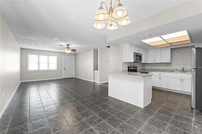 Foto del edificio - 4416 Highland Ln