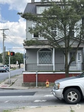 Building Photo - 801 6th Ave