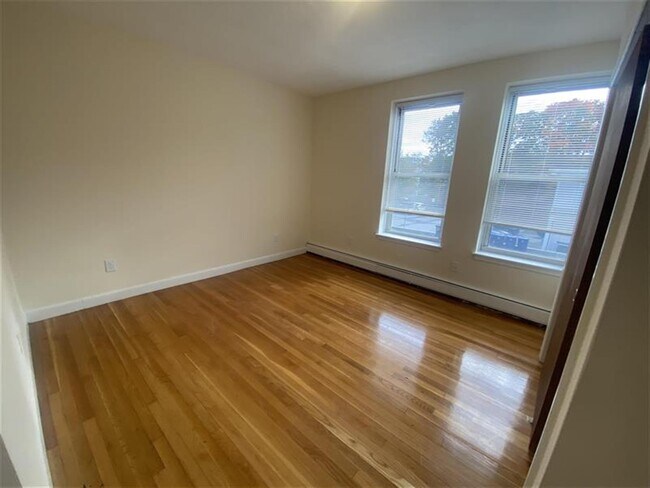 Foto del edificio - 168 Beacon St