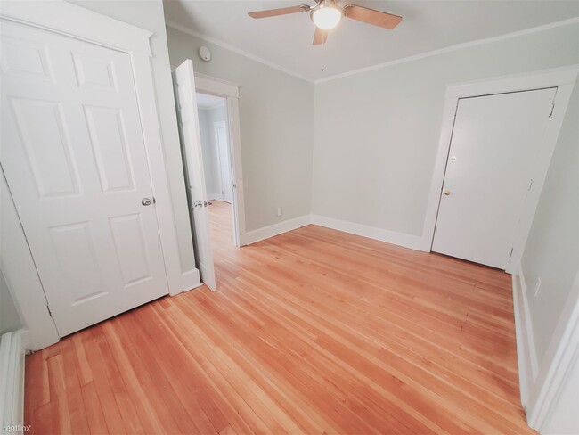 Building Photo - 1 br, 1 bath Condo - 467 Fairfield Ave Apt 3