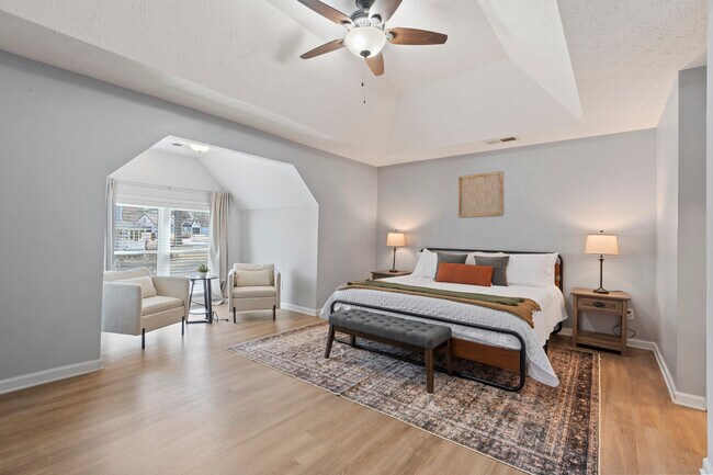 Foto del edificio - 729 Sunny Field Ln