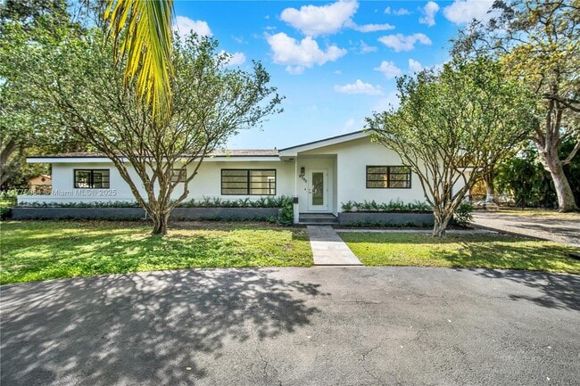 Building Photo - 9790 SW 136th St