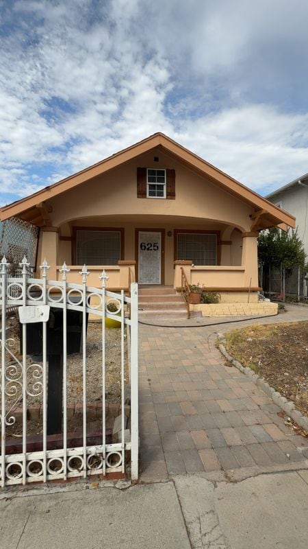 Building Photo - 625 W 41st Dr