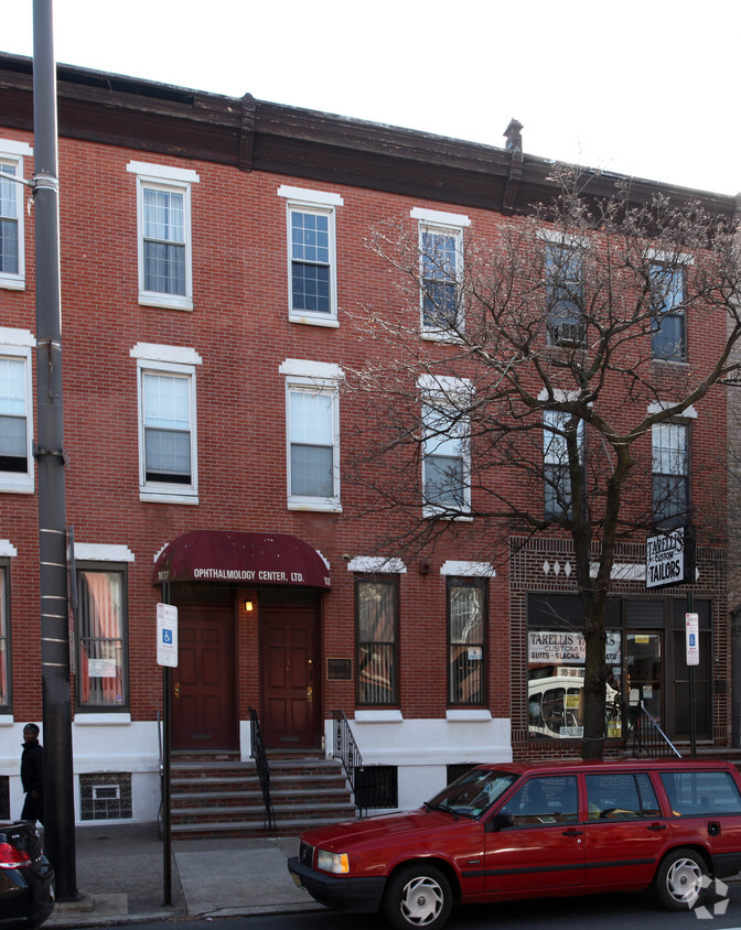 Building Photo - 1637 S Broad St