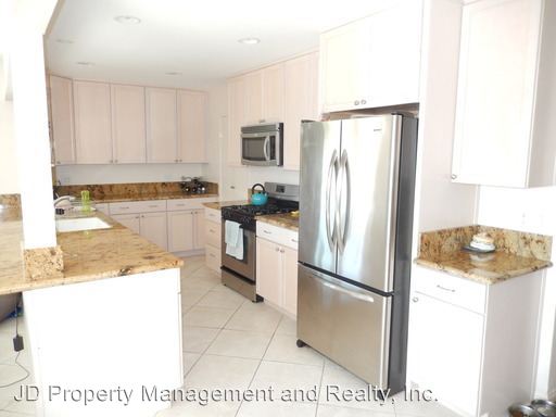 Building Photo - 6075 Henderson Dr