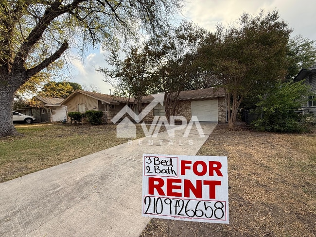 Foto del edificio - 4322 Eagle Nest Dr