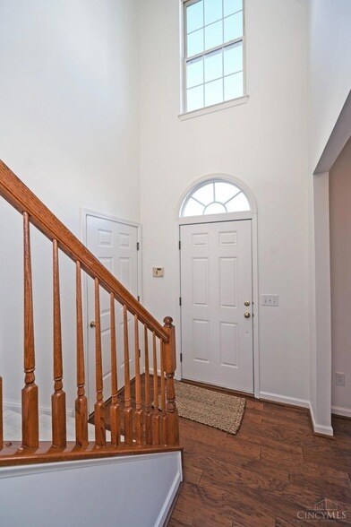 Foto del edificio - 7135 Thorndale Ln