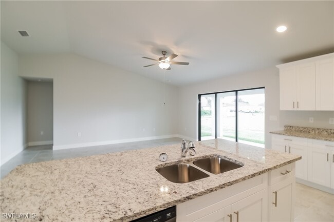 Building Photo - 1005 Angelo Ave