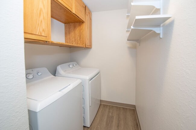 Building Photo - 3550 W Dimond Blvd