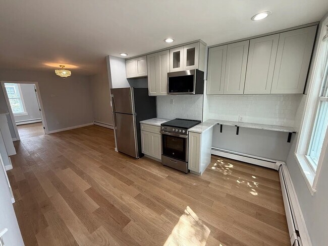 Foto del edificio - 655 E 7th St