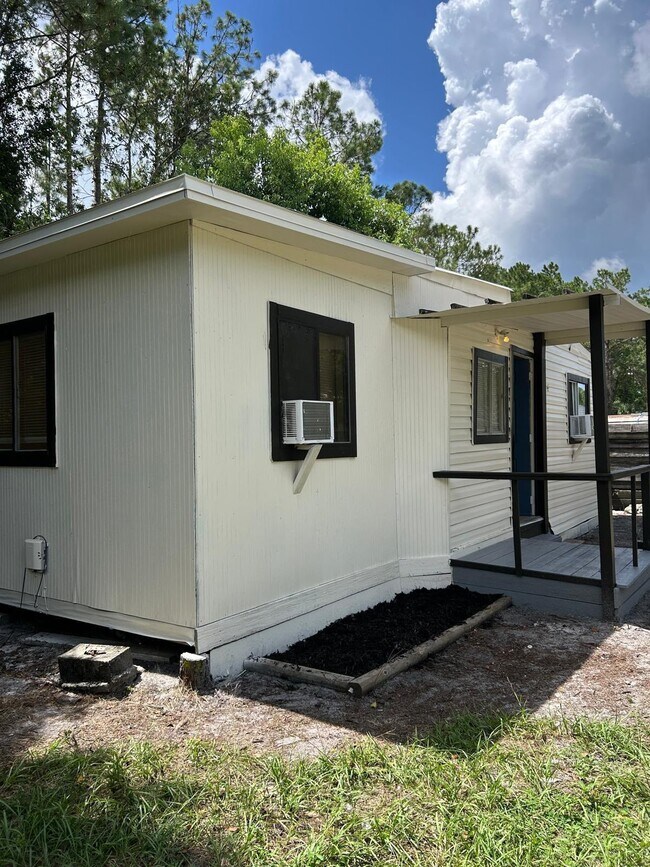 Foto del edificio - 28710 Hibiscus Ave