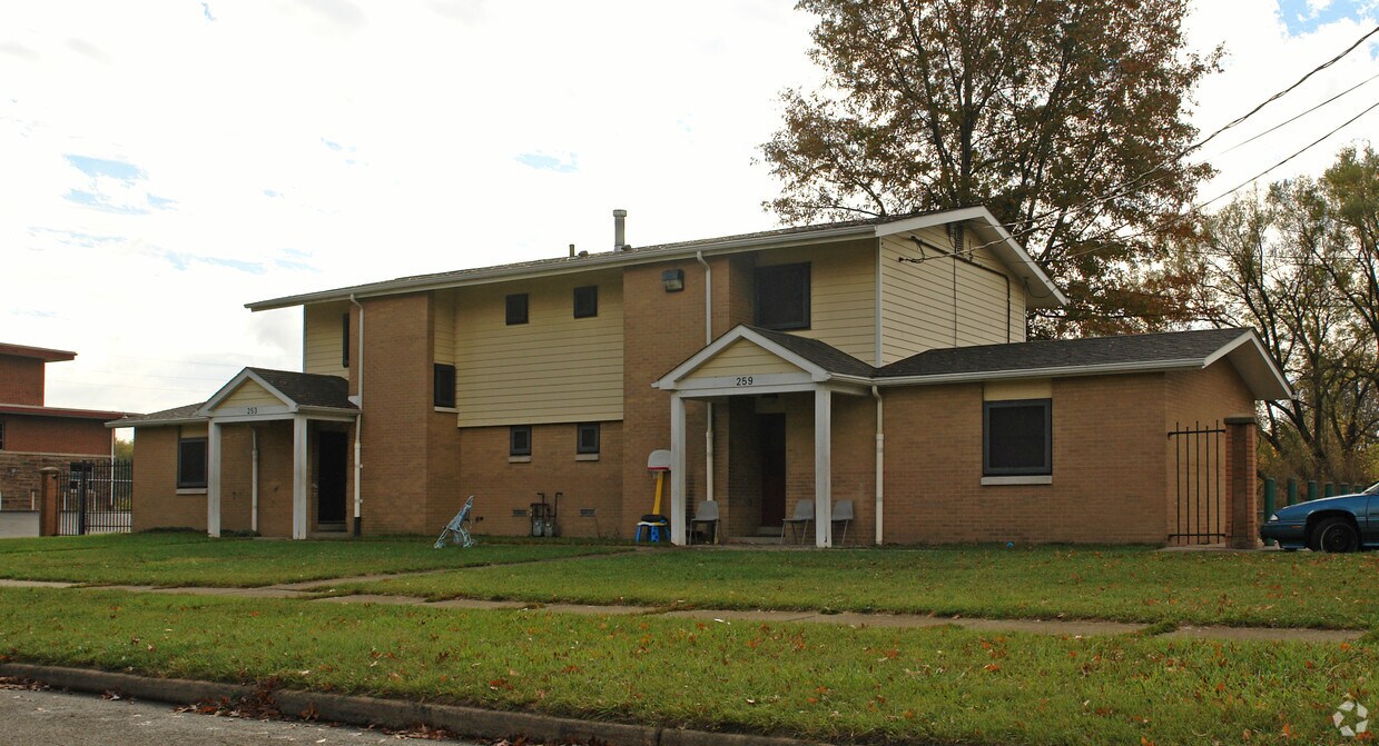 253259 Lane Dr, Warren, OH 44483 Apartments in Warren, OH