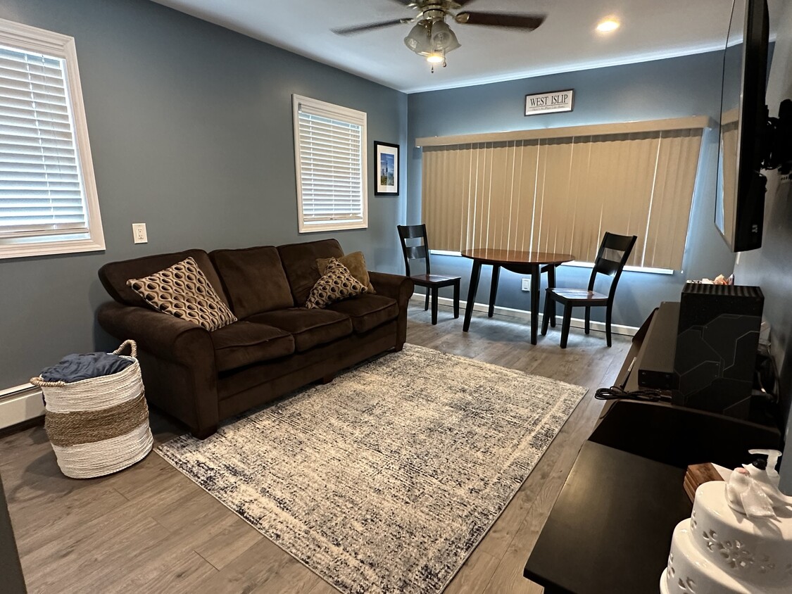 Living/Dining Room - 119 Udall Rd