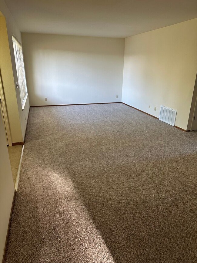 Building Photo - 6120 Riverton Way