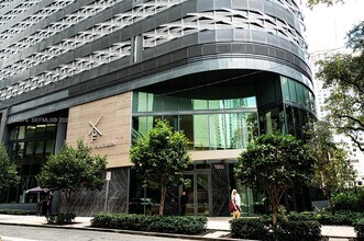 Building Photo - 1000 Brickell Plaza