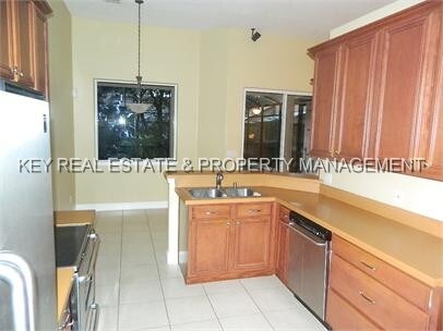 Foto del edificio - 4213 Old Trafford Way