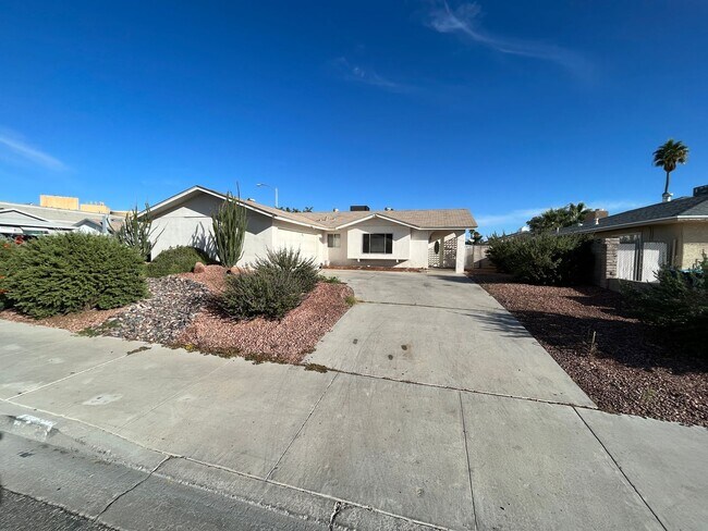 Foto del edificio - Cozy 3 bed, 2 bath, 1 story home1