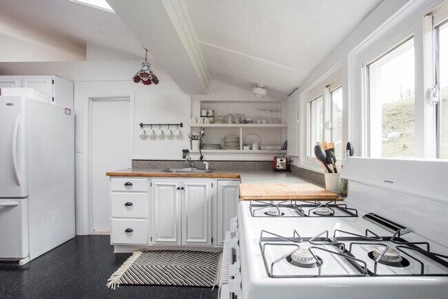 Foto del edificio - 43 Bayview Rd