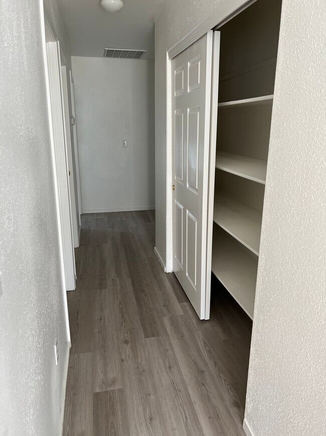 330 Soaring Way Unit A, Fernley, NV 89408 Room for Rent in Fernley