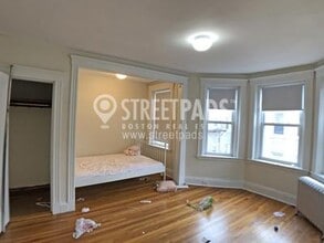 Building Photo - 1191 Boylston St