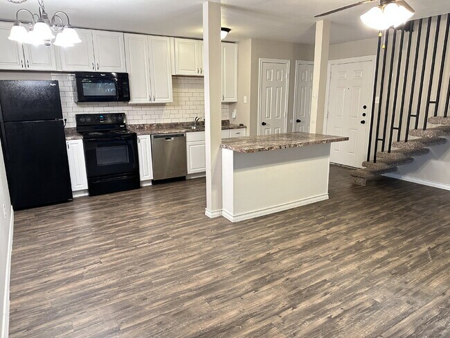 Foto del edificio - Updated 1/1 Apartment!