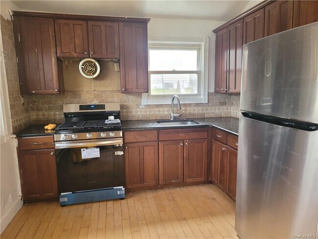 Building Photo - 20 Archer Dr