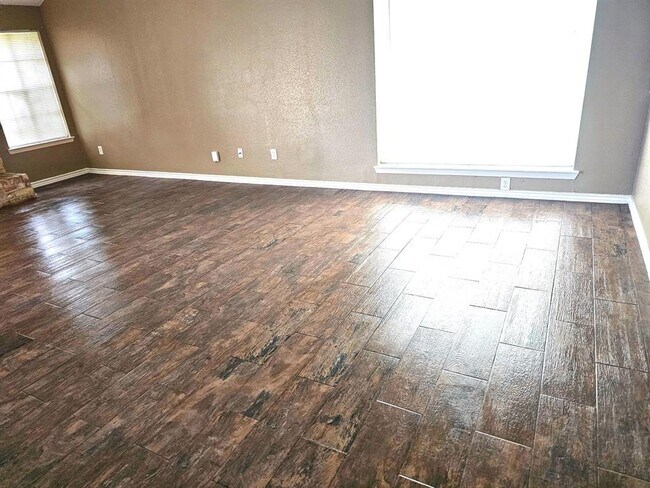 Foto del edificio - 2307 Edgedale Dr