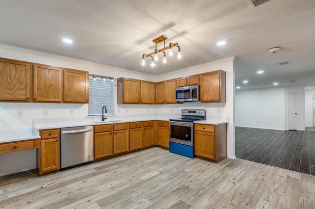 Foto del edificio - 2705 Cedar Crest Dr