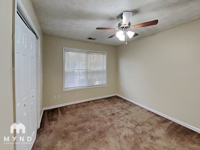 Foto del edificio - 161 Alton Cir