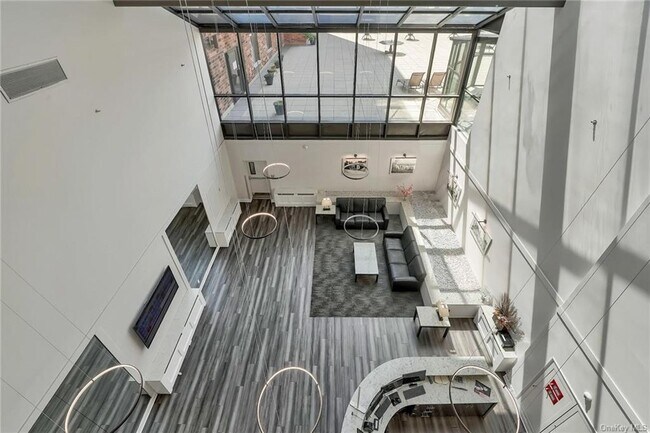 Foto del edificio - 50 Columbus Ave
