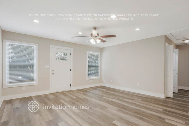 Foto del edificio - 212 Glenrose Cir SW