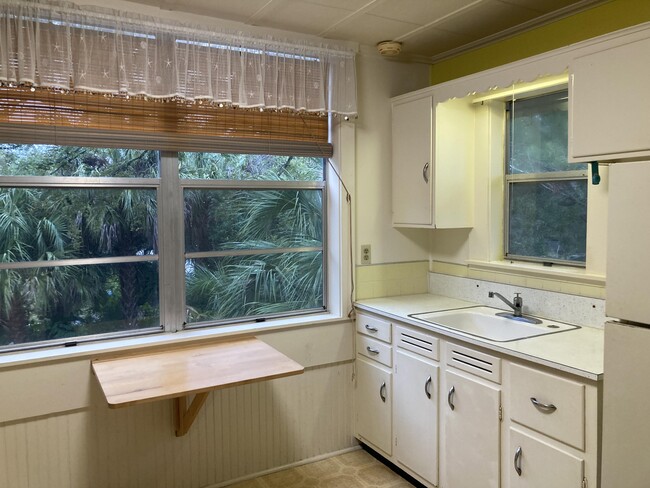 Foto del edificio - 803 Rockledge Dr