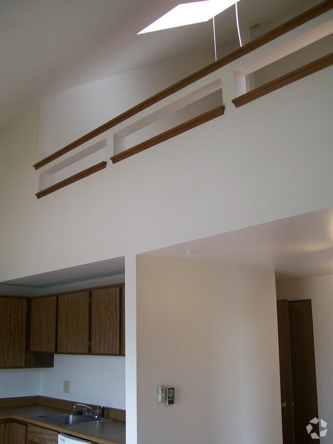 Building Photo - 4501 Boardwalk Dr