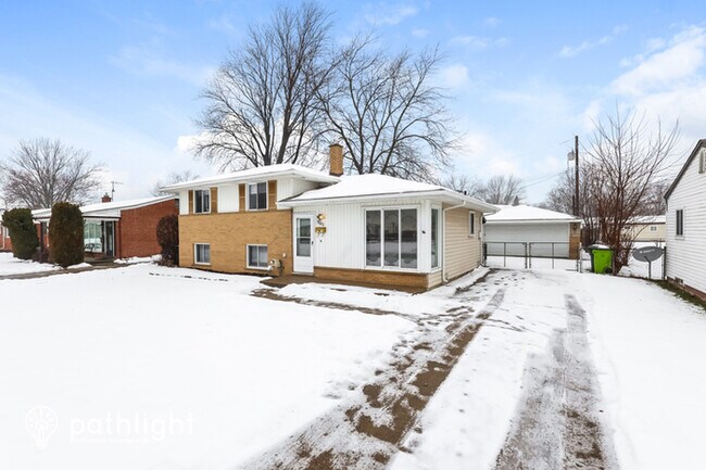 Building Photo - 33642 Newport Drive