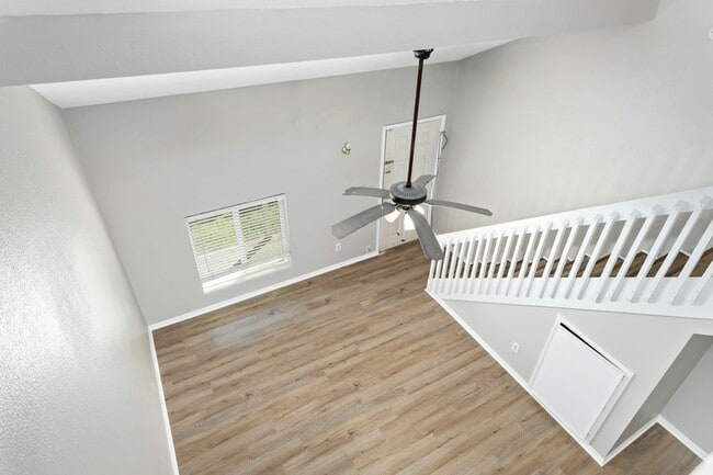 Building Photo - 1176 Oregon Ave