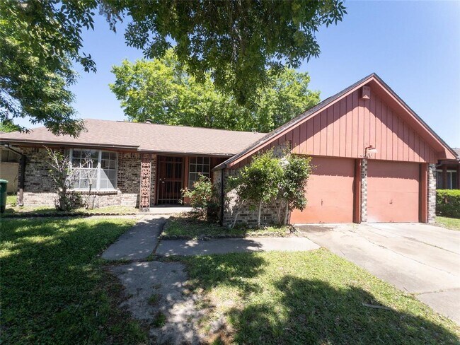 Building Photo - 4306 Rosebud Dr