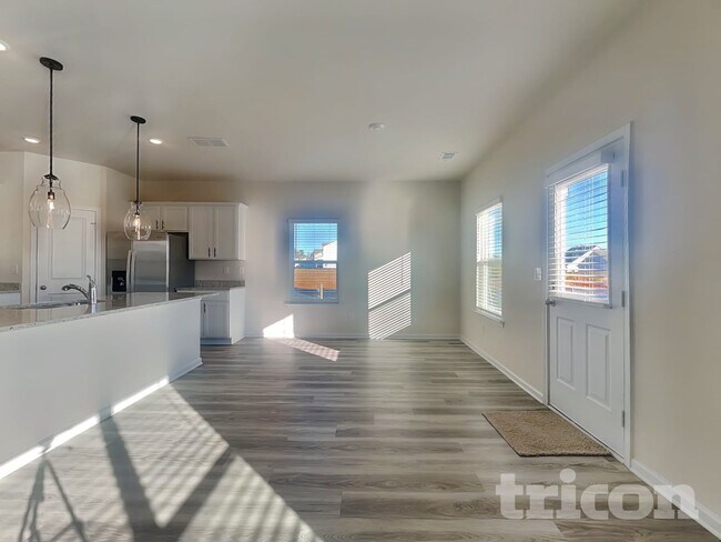 Foto del edificio - 126 Avondale Blvd SE