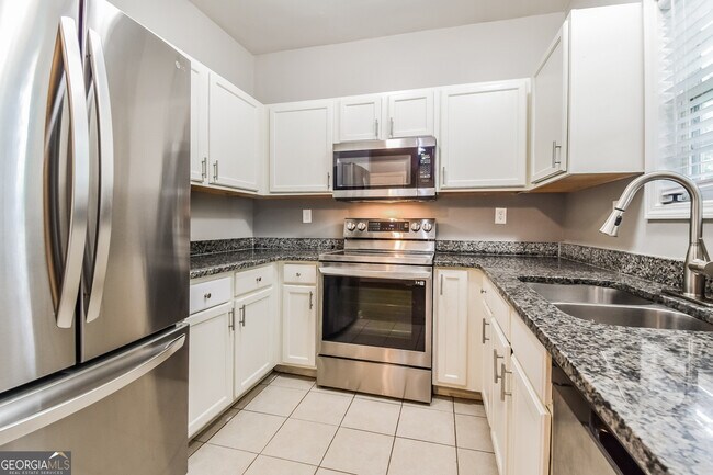Foto del edificio - Room in Single Family Home on Etheridge Dr NW