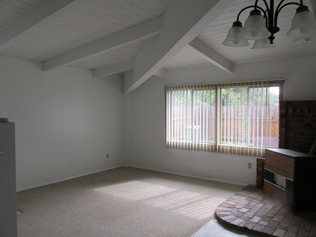 Building Photo - 1804 Hassler Ln