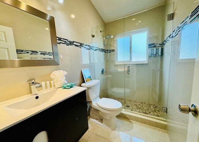 Foto del edificio - 330 SW 35th Ave