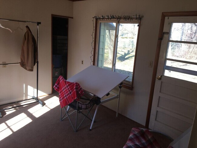 Foto del edificio - 1 bed 1 bath, 844 square foot home located...