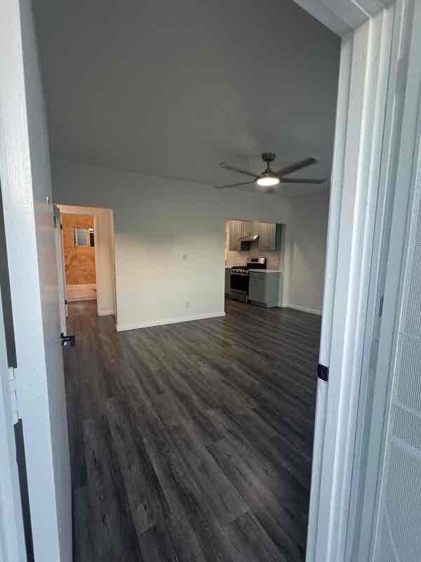 Foto del edificio - 7097 Central Ave