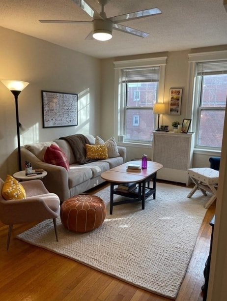 Building Photo - 110 Riverway