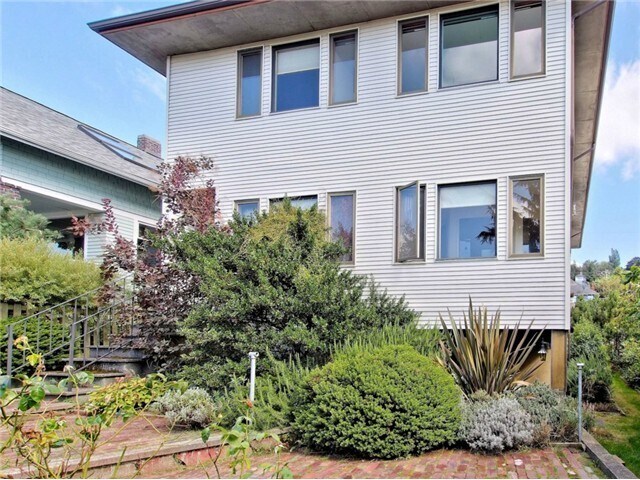 Building Photo - KIRKLAND ROSEHILL