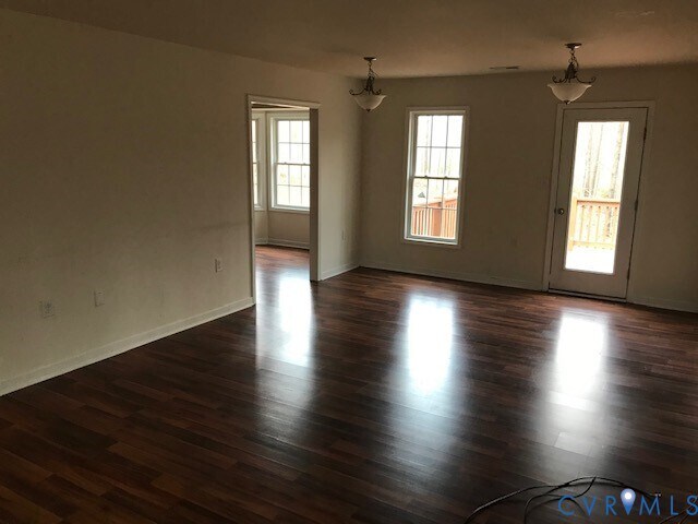 Foto del edificio - 2643 Red Lane Rd