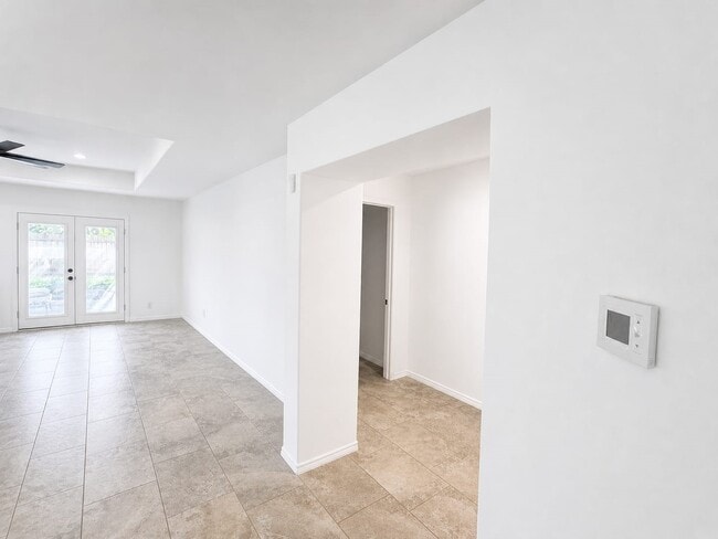 Foto del edificio - 1011 Backland Ct