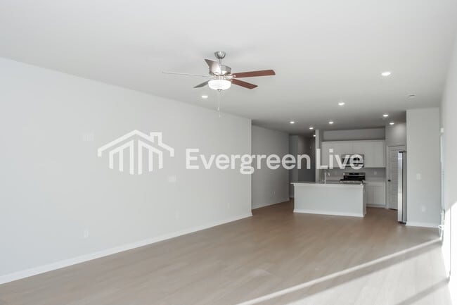 Building Photo - 312 Pond Spg Dr