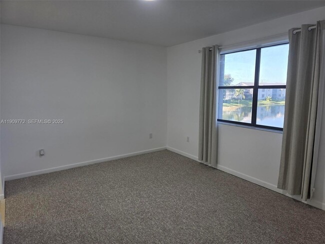 Building Photo - 1500 Jefferson Dr