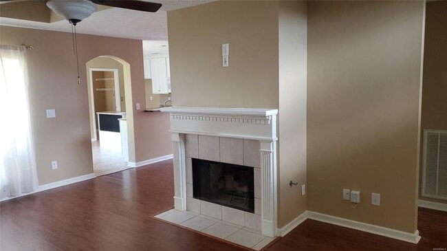 Building Photo - 8755 Ridgestone Ct